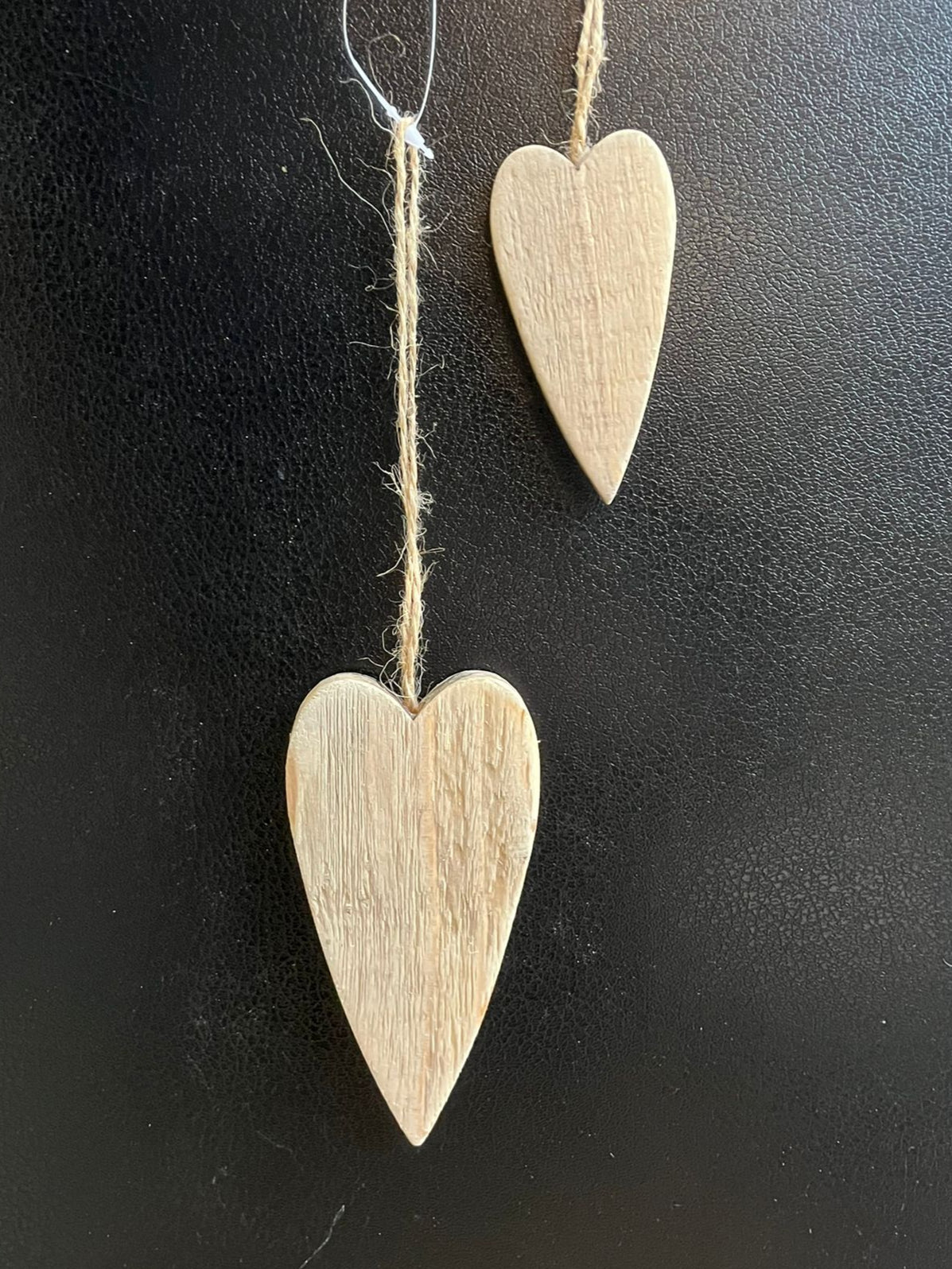 Holzherz mit Aufhängung