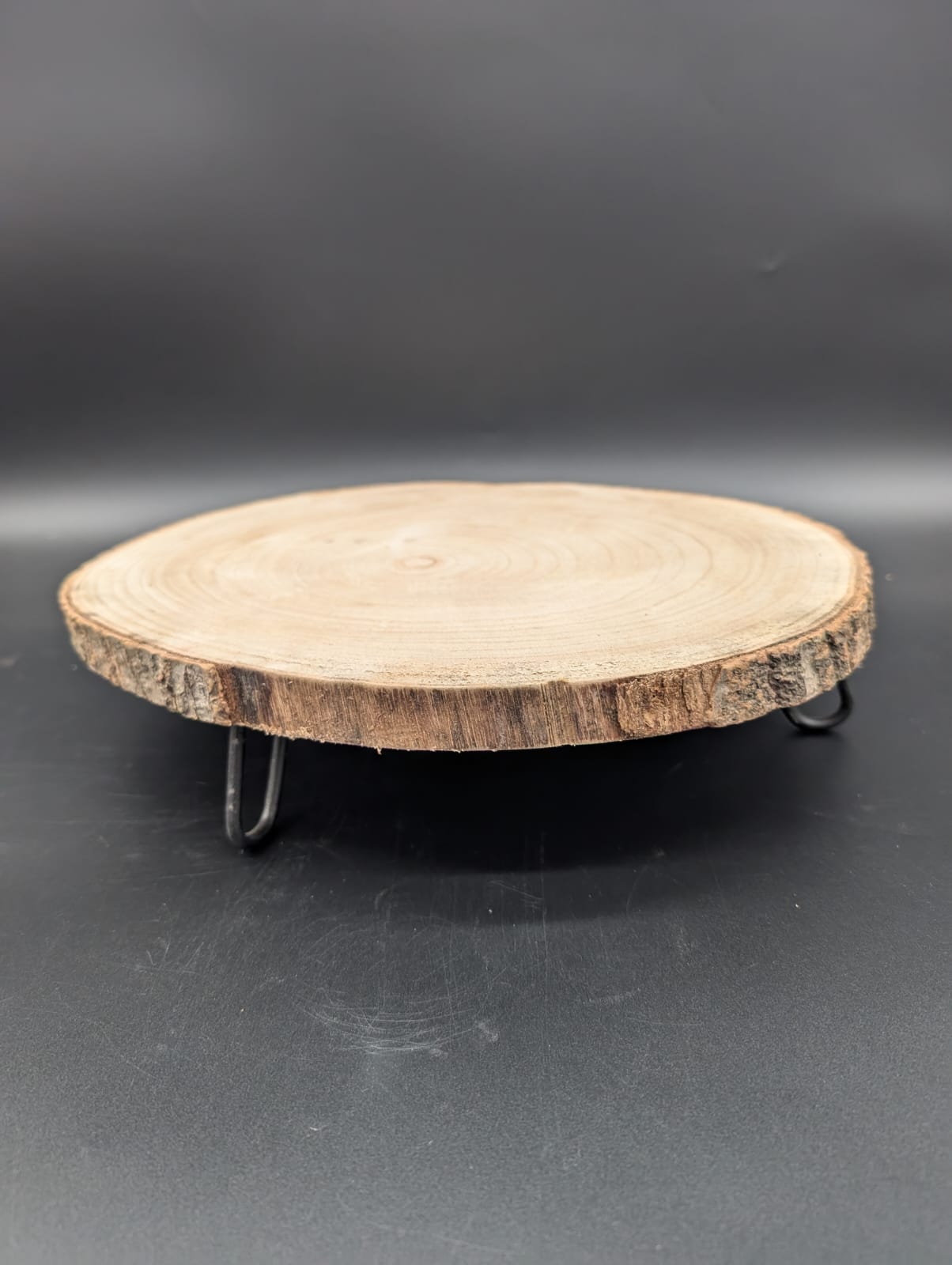 Holzteller mit Fuß