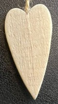 Holzherz mit Aufhängung