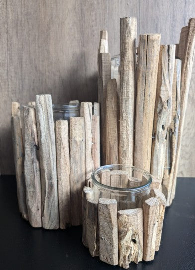 Windlicht mit Holzumrandung