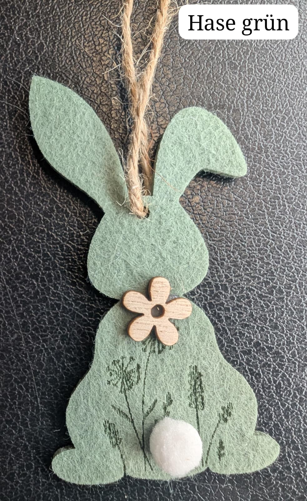 Osteranhänger aus Filz und Holz