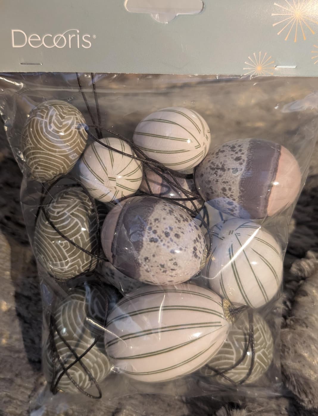 Eier Set (12 Eier in verschiedenen Größen)